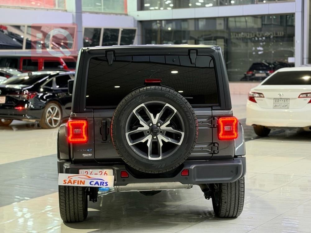 https://cdn.iqcars.ioea649a3e-be81-4887-80e8-a9978516d15d_4.jpg